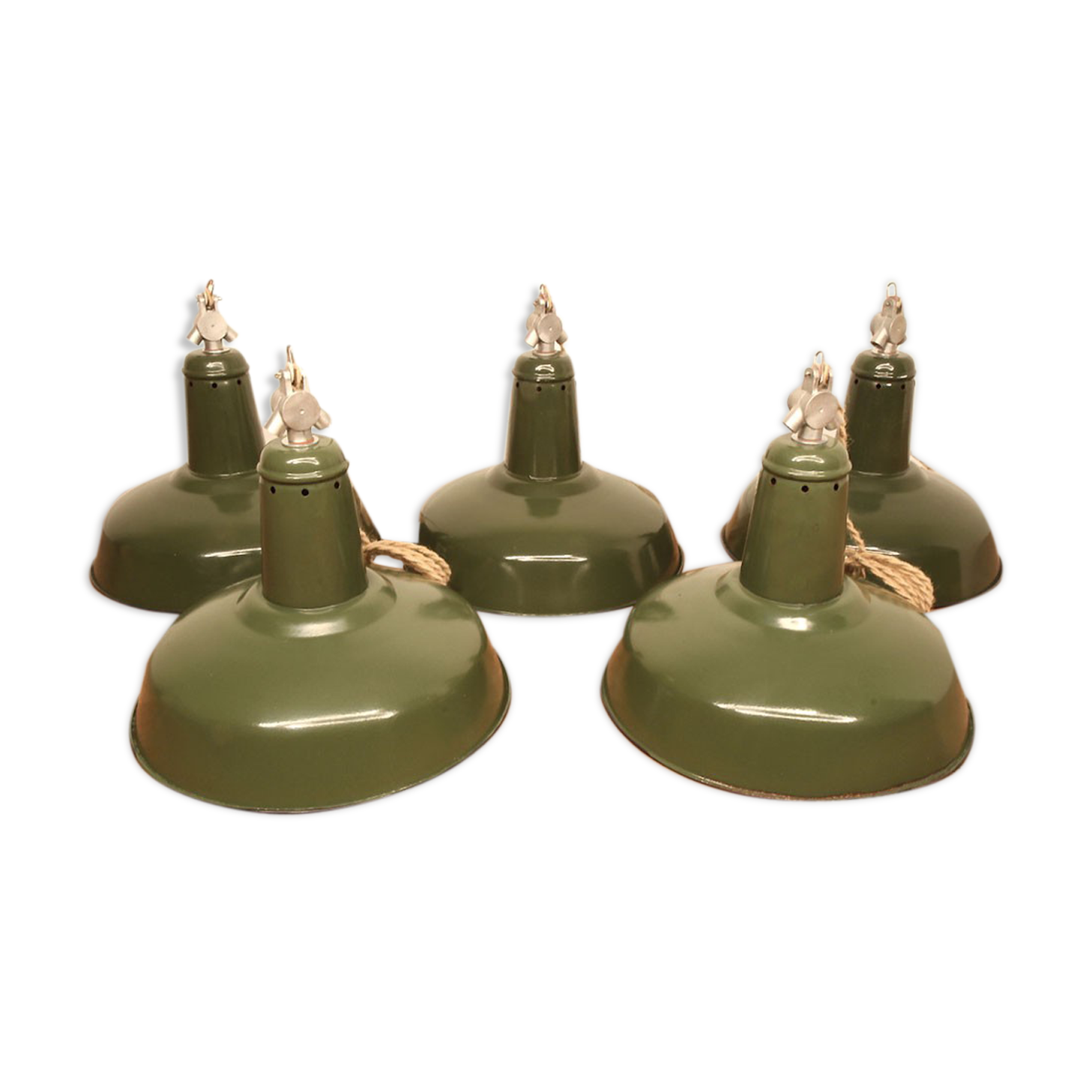 Lot of 5 industrial lamps hanging green enamel sheet metal, workshop, garage, factory.