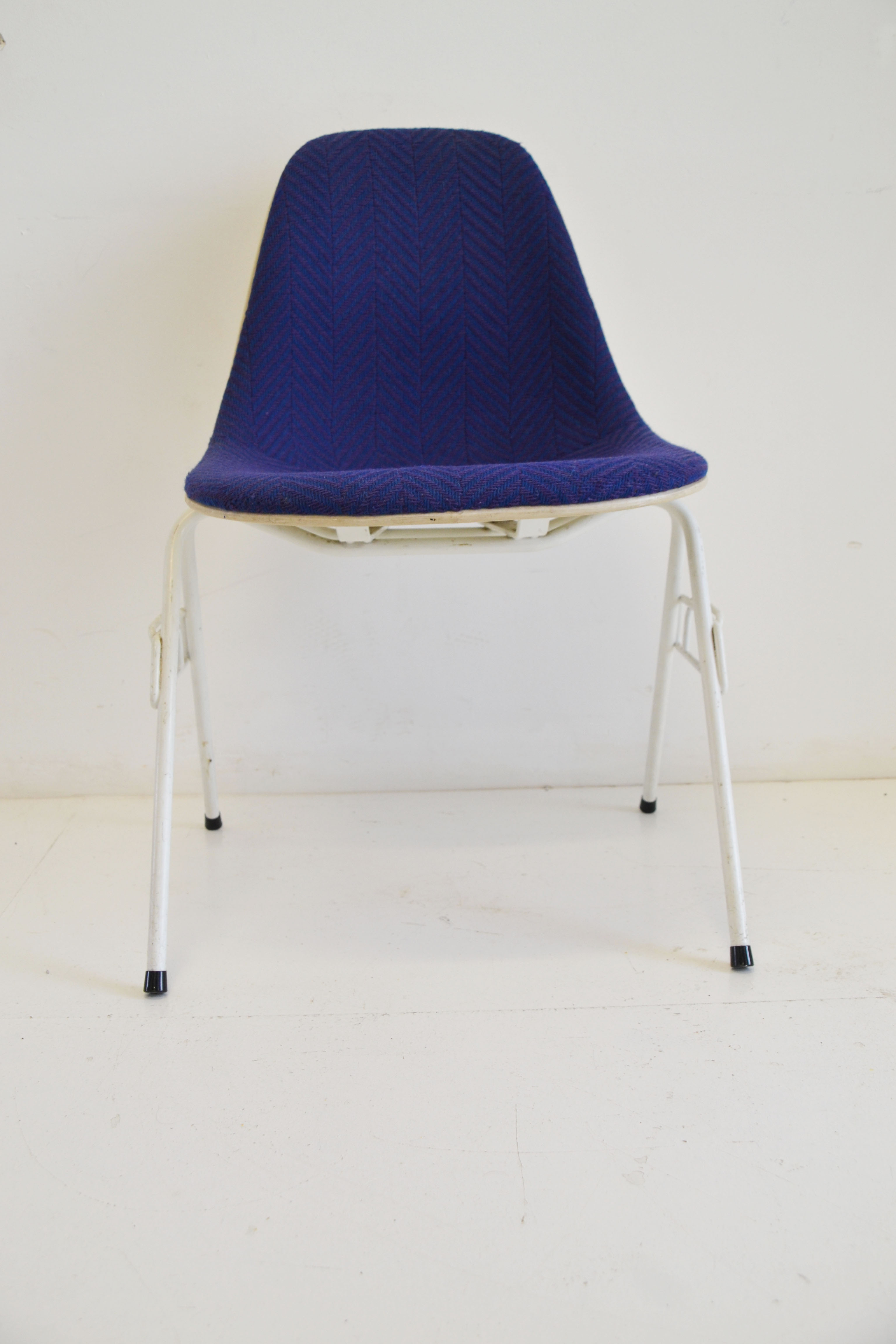 Chair of Charles and Ray Eames edition Herman Miller