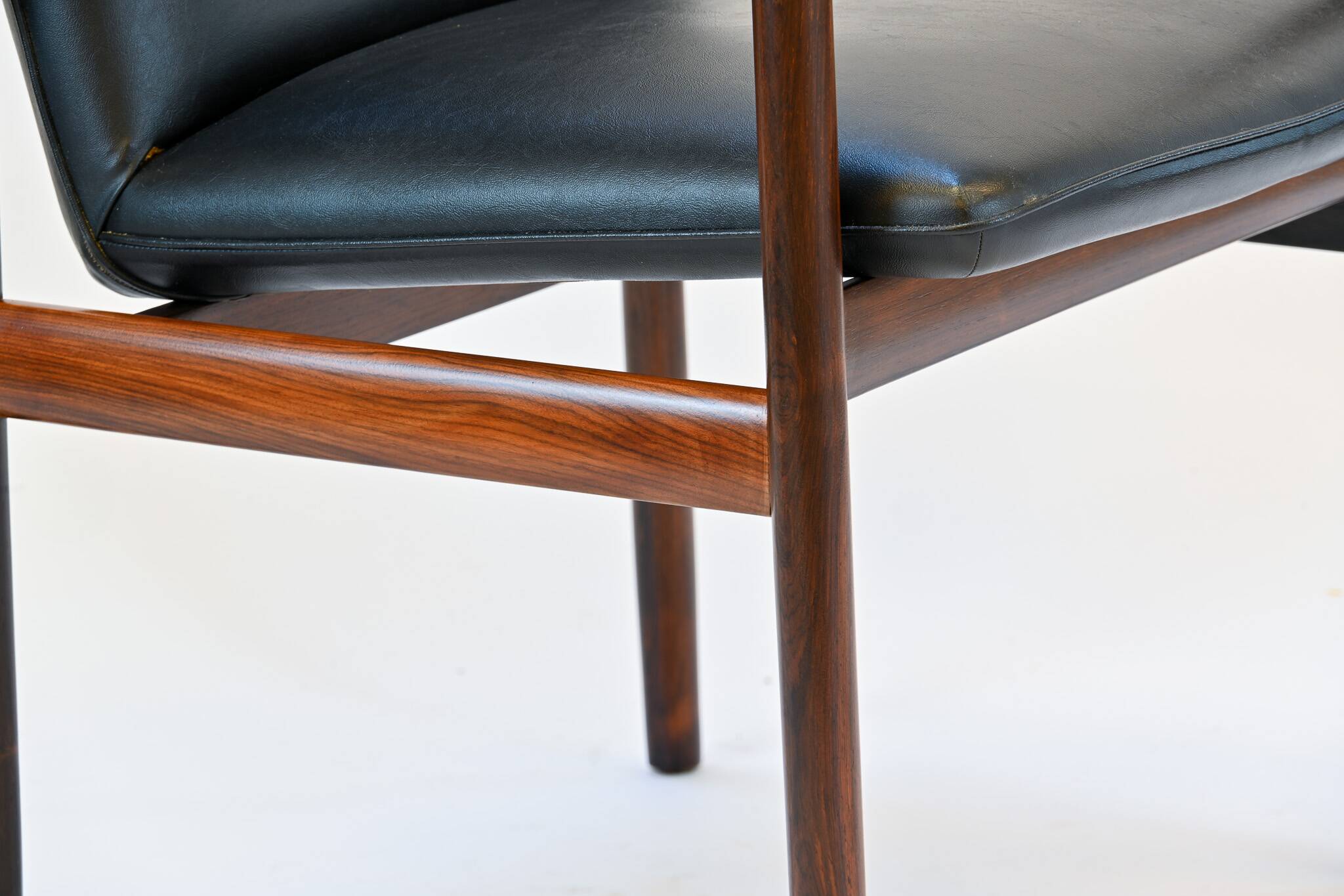 Impala armchair for Fristho rosewood
