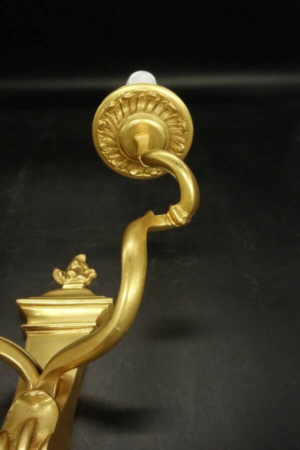 Pair of large Louis XVI style wall lights from the 19th century - gilded bronze