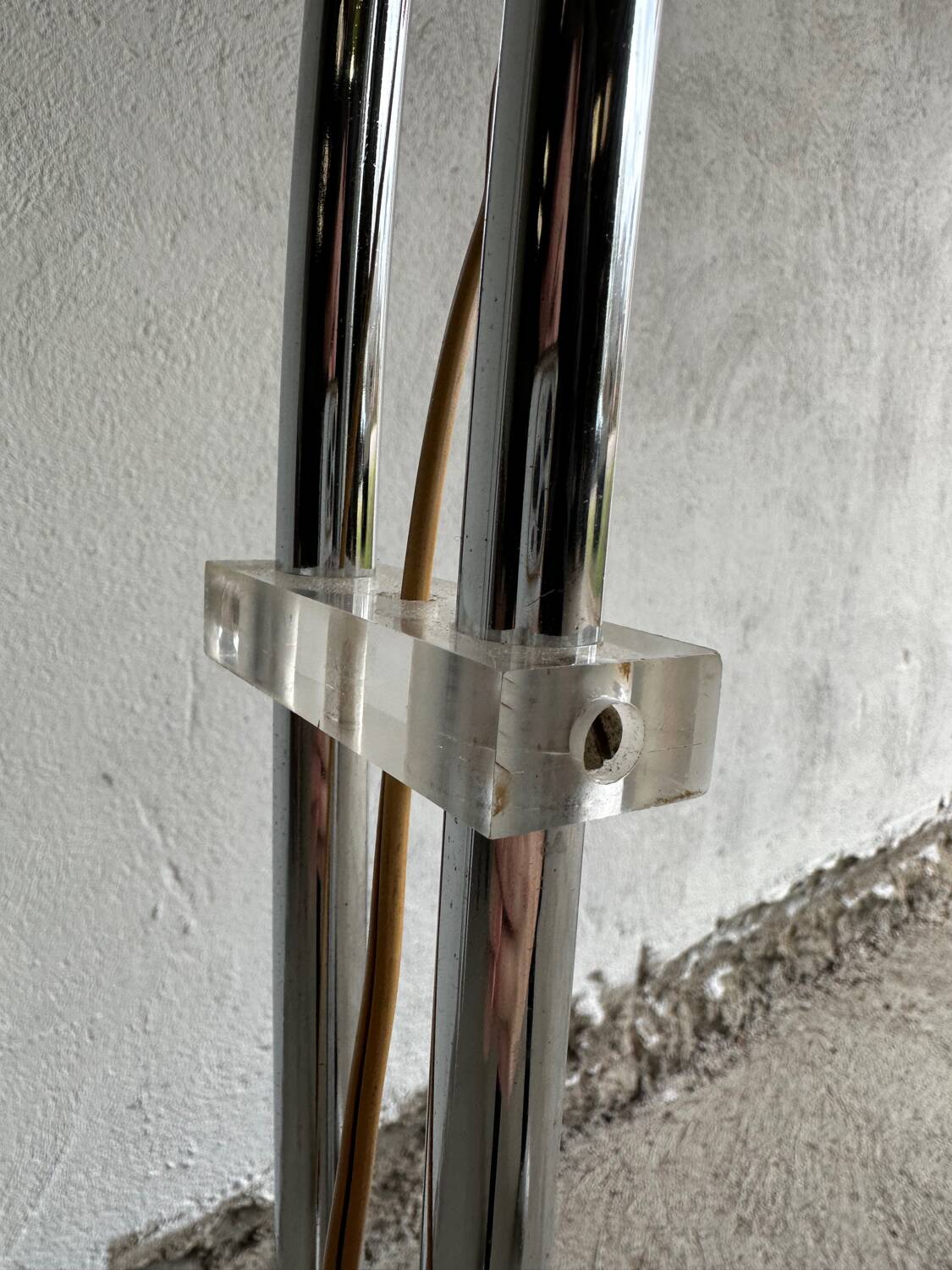 Lampadaire arc orange, design Italien 1970