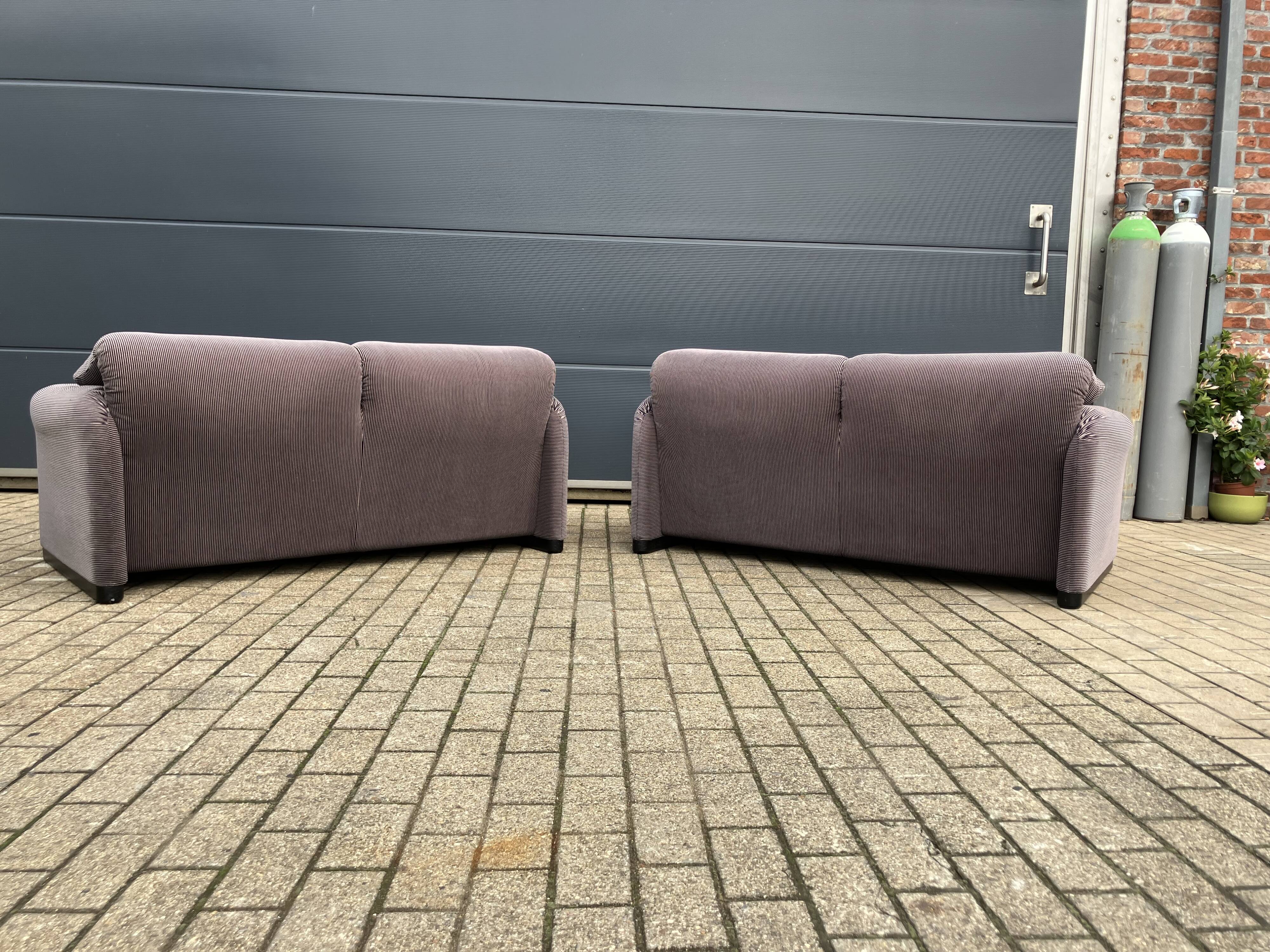 2x Cassina Maralunga 2zit original ribble fabric