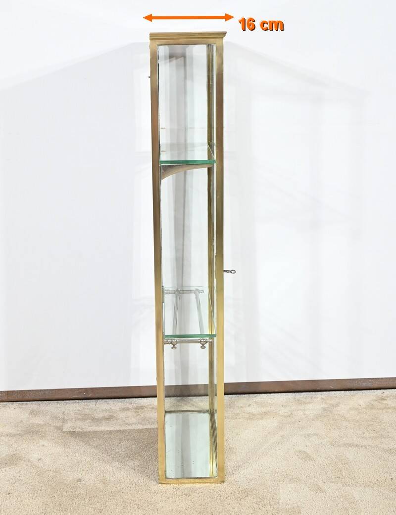 Small Brass Showcase – 1930