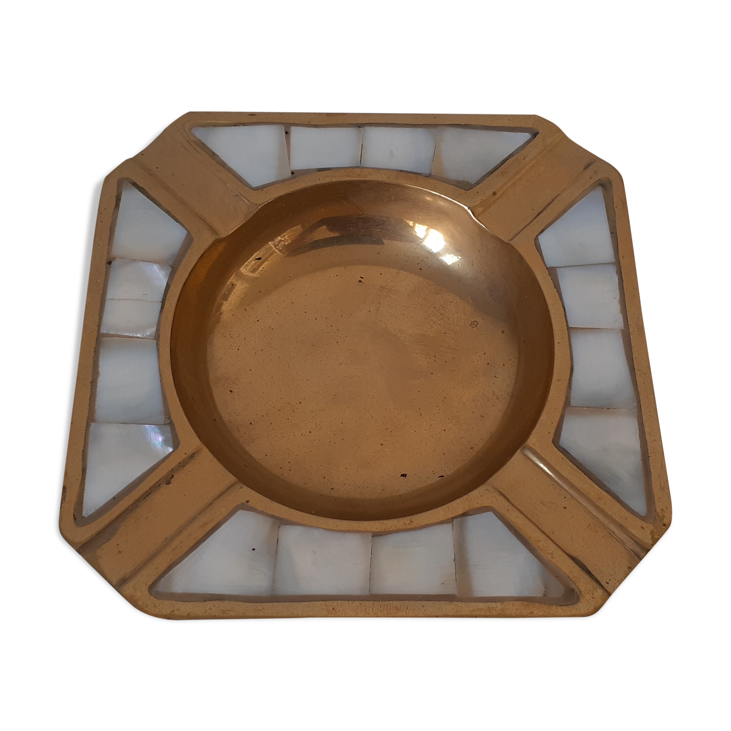 Mother-of-pearl ashtray