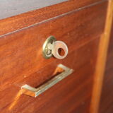 Low-curtained double-curtained cabinet