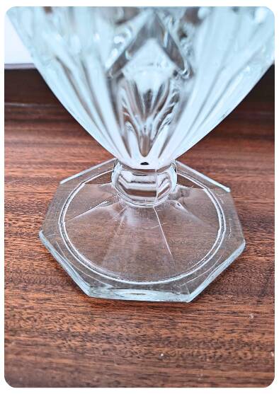1930s Fidenza Vase – Italian Art Deco Pressed Glass
