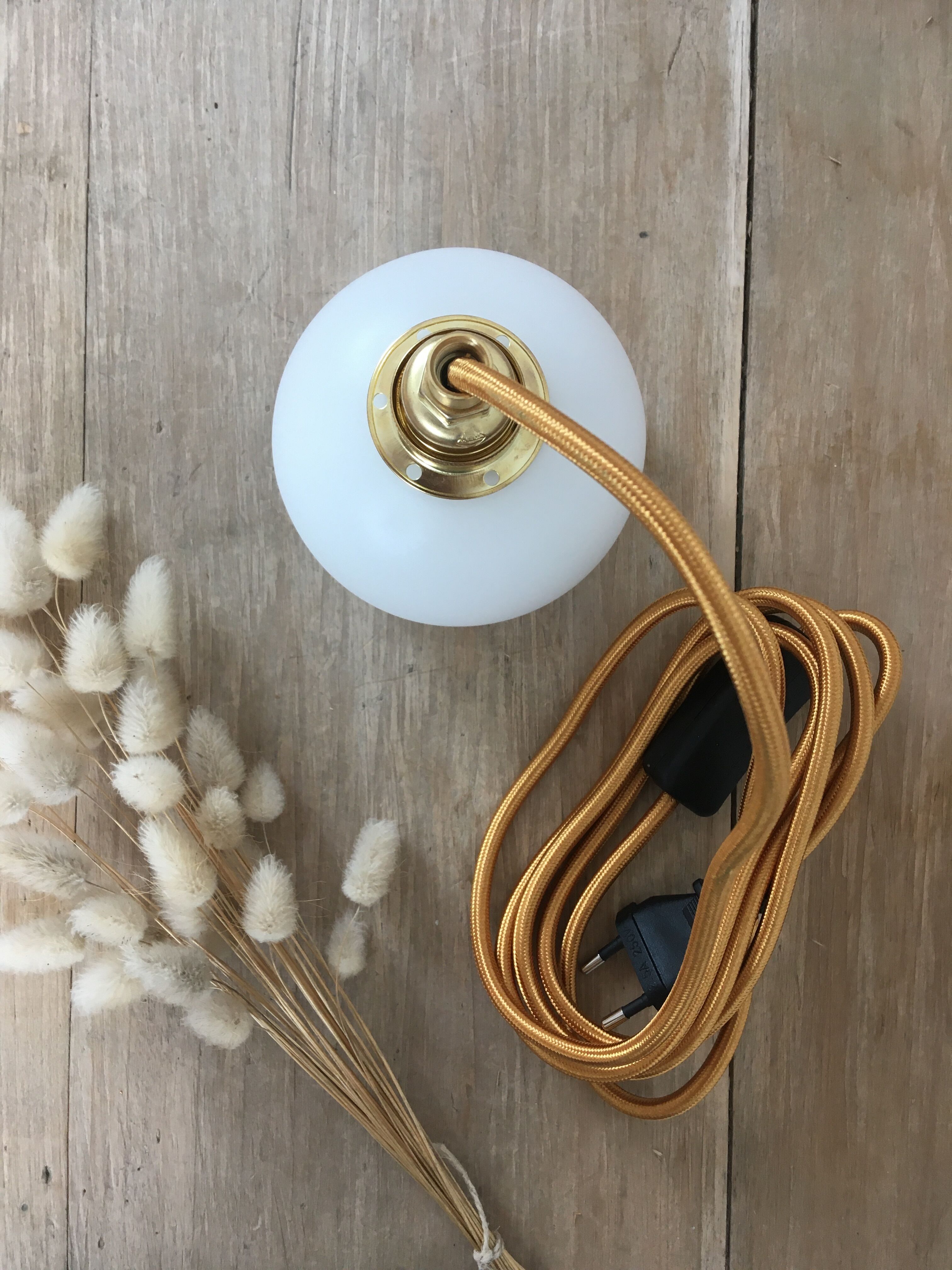 Vintage opaline golden thread walking lamp