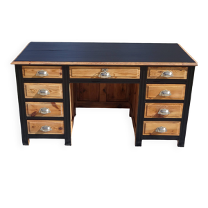 Grand bureau en pin restauré