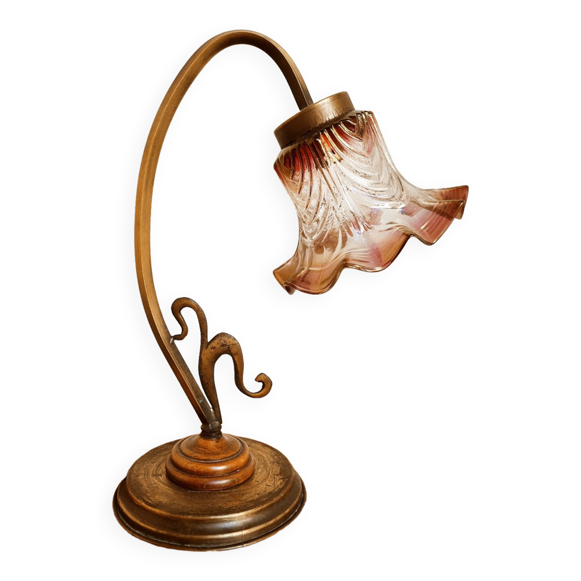 Art Nouveau style table lamp
