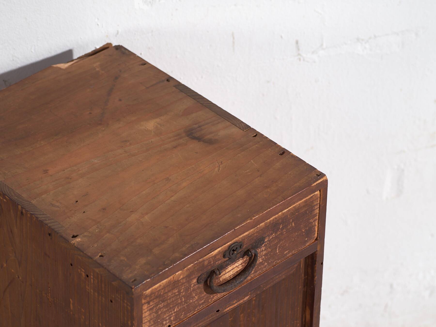 Small antique Japanese cedar furniture with a door and drawers – Taishō / early Shōwa period (circa 1912-1945)