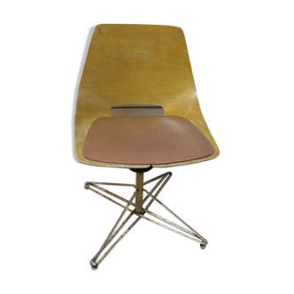 Steiner barrel chair, created by Pierre Guariche