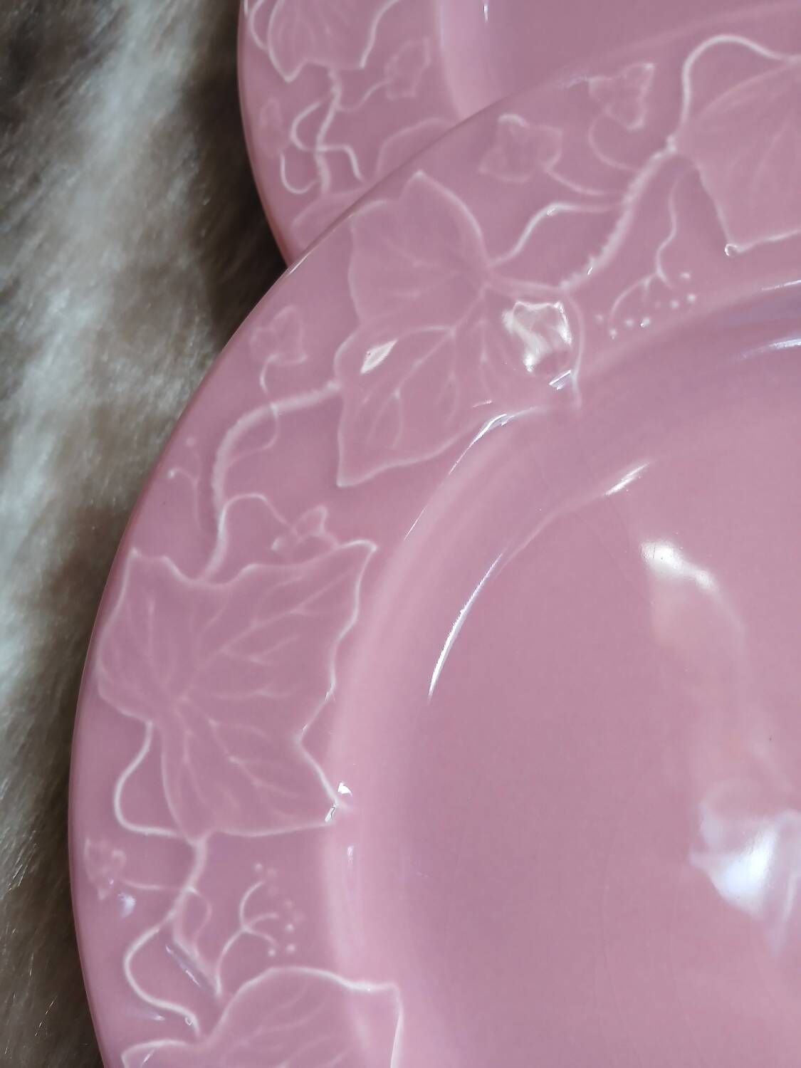 2 assiettes à dessert style barbotine
