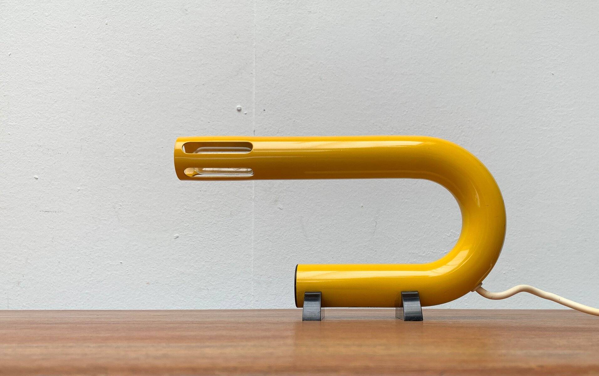 Lampes de table modèle C 452 de l'ère spatiale postmoderne italienne du milieu du siècle, 1960, lot de 2