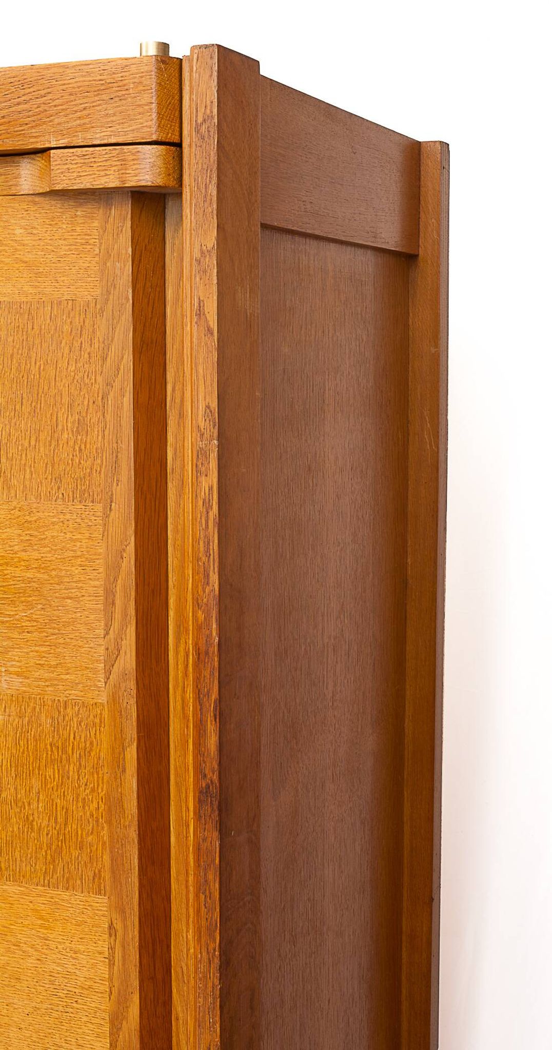 Armoire par Guillerme et Chambron