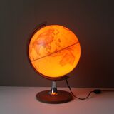 Vintage world-map lamp