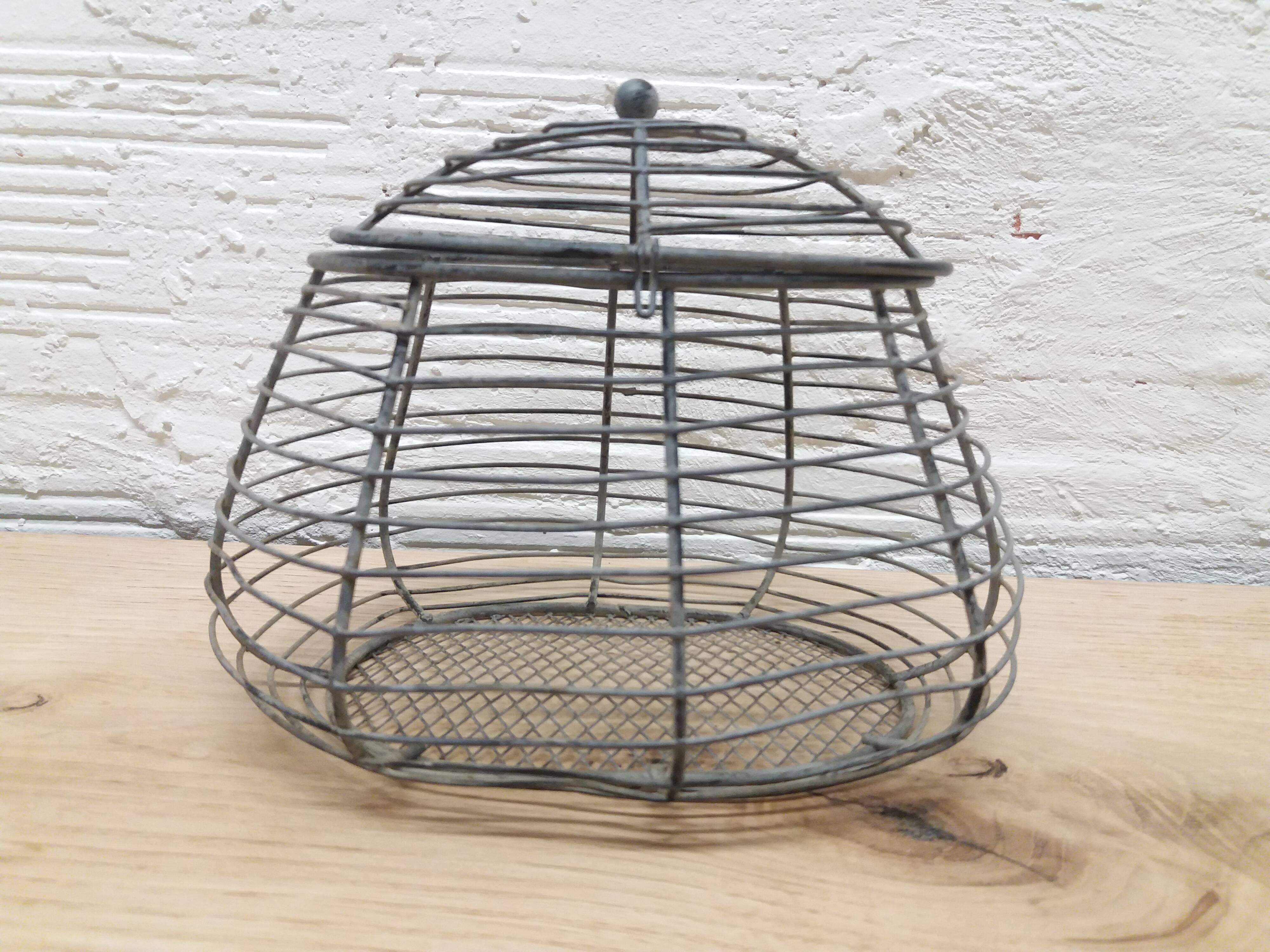 Egg basket