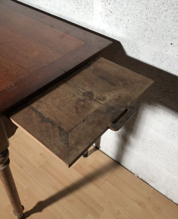 Table vintage bois avec tiroir et tablette