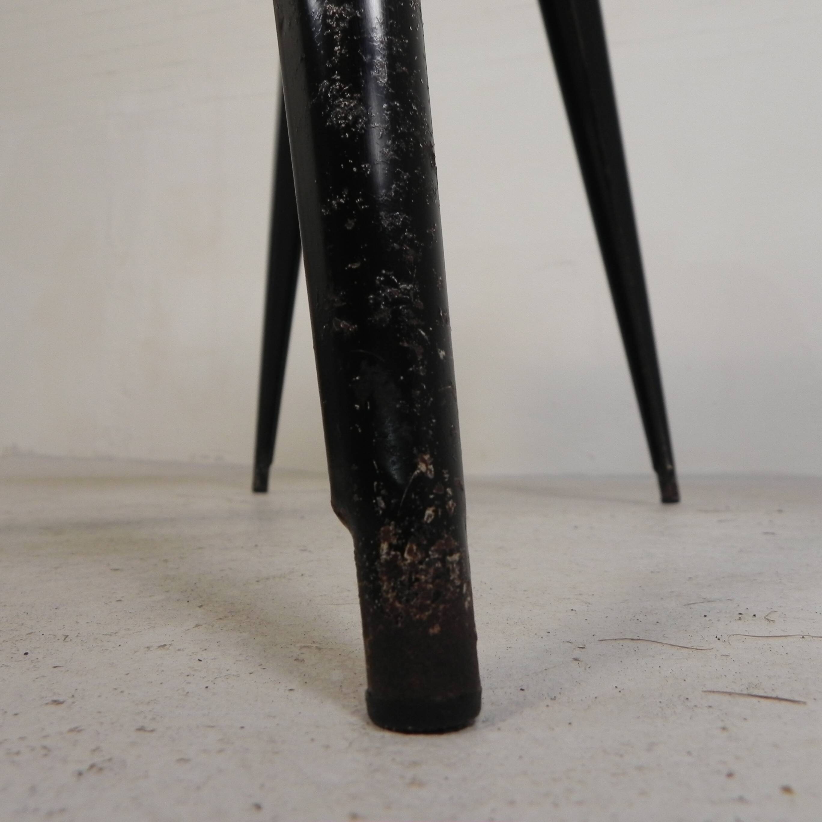 Bistro table Henri Julien, model Tolix T55 with a Formica top, 1950s.