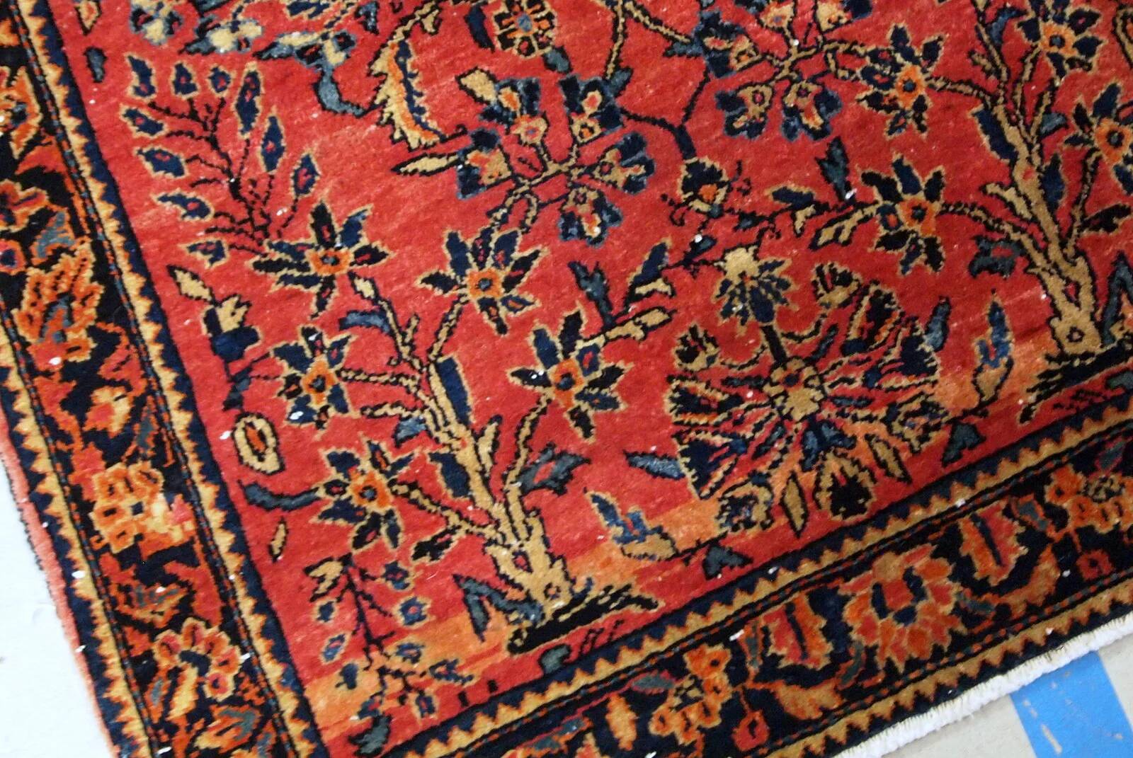 Handmade antique Persian Sarouk runner 3.2' x 7.10' (97cm x 241cm) 1900s - 1B708