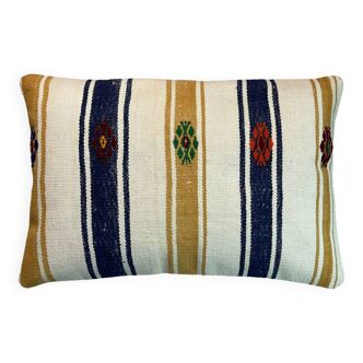 Vintage turkish kilim cushion cover , 40 x 60 cm