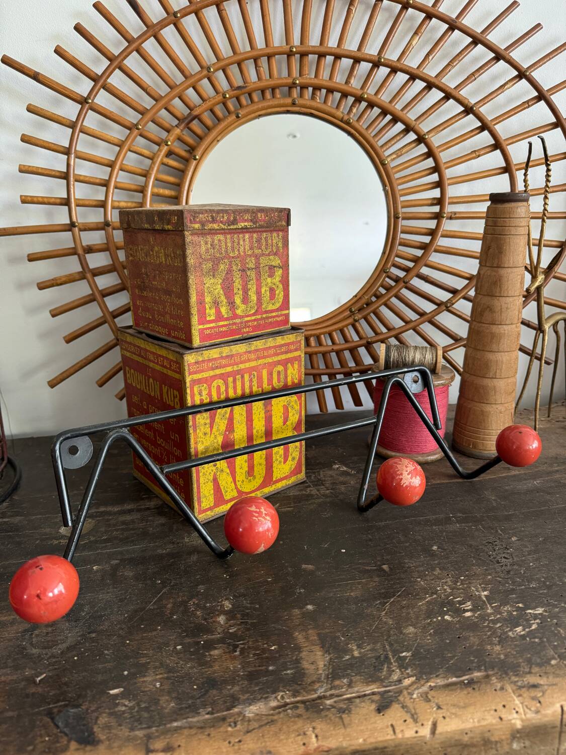 Wall coat rack with vintage red balls