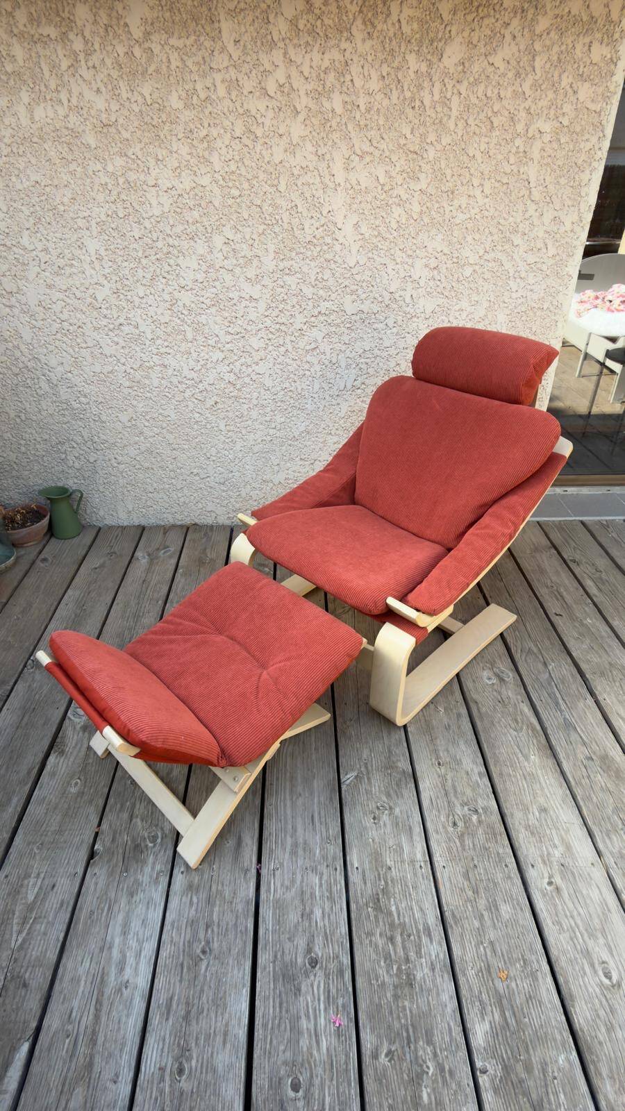 Kroken armchair