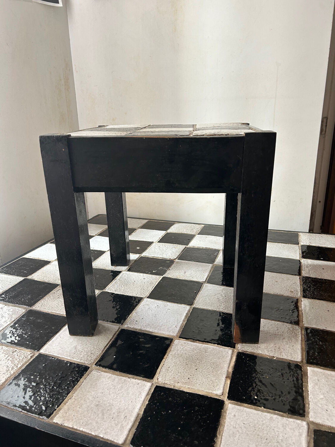 Set of three coffee tables
