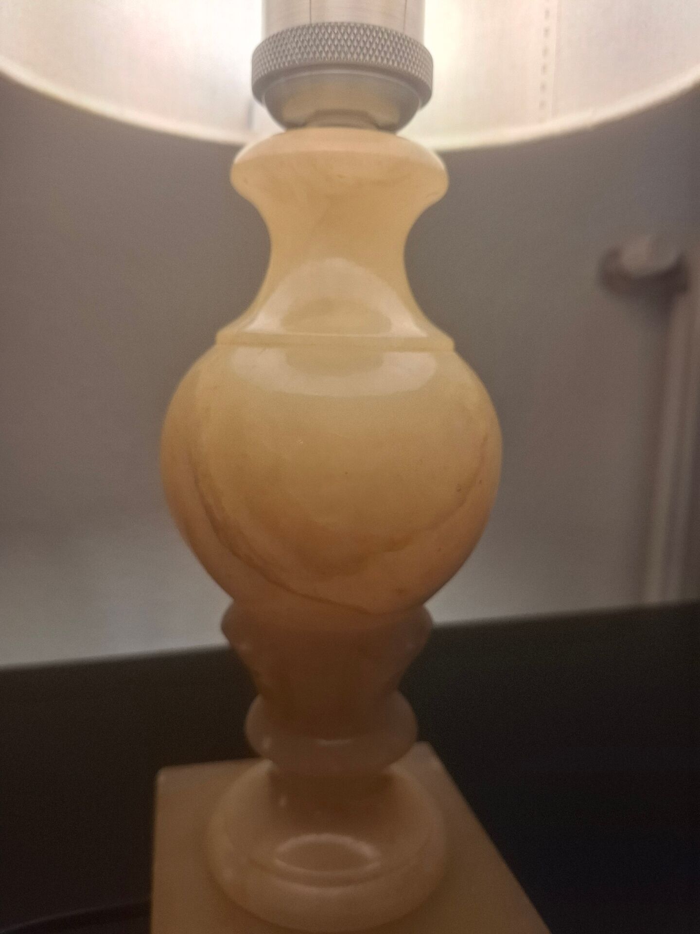 Vintage alabaster lamp with ecru shade – unique piece