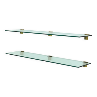 Étagère murale en laiton et verre de Peter Ghyczy, années 1970