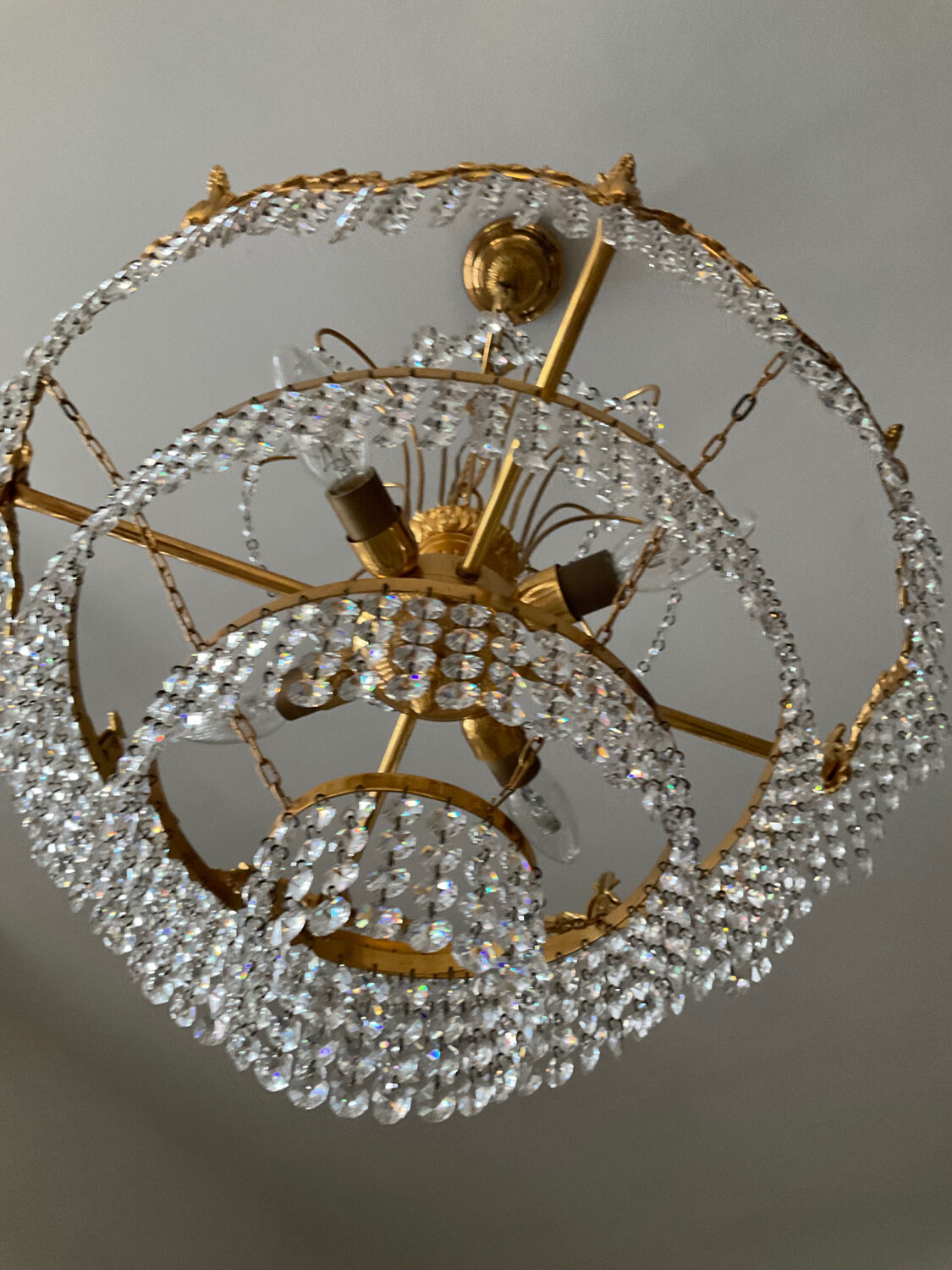 Waterfall chandelier in gilded bronze and crystal tassels