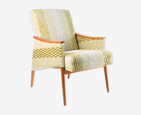 Green armchair tiles