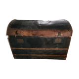 Travel trunk 19th century