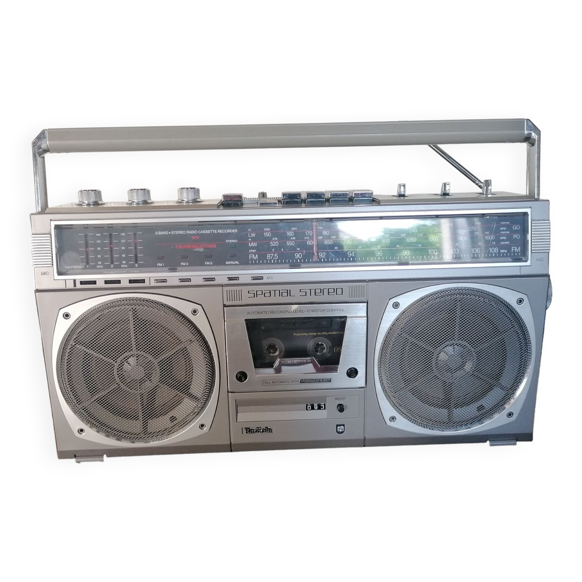 Radiola cassette radio