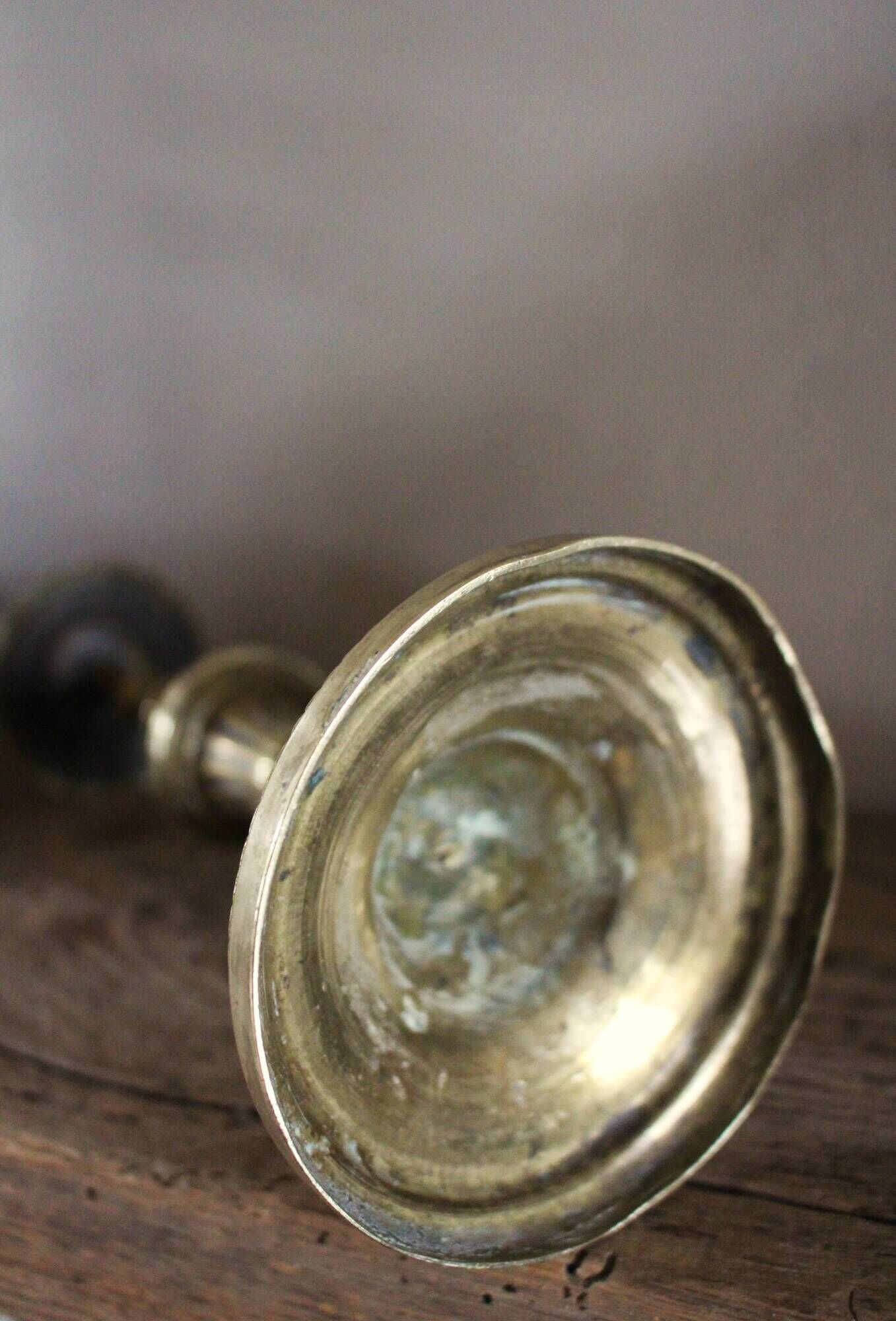 Candle holder brass corolla decor candle