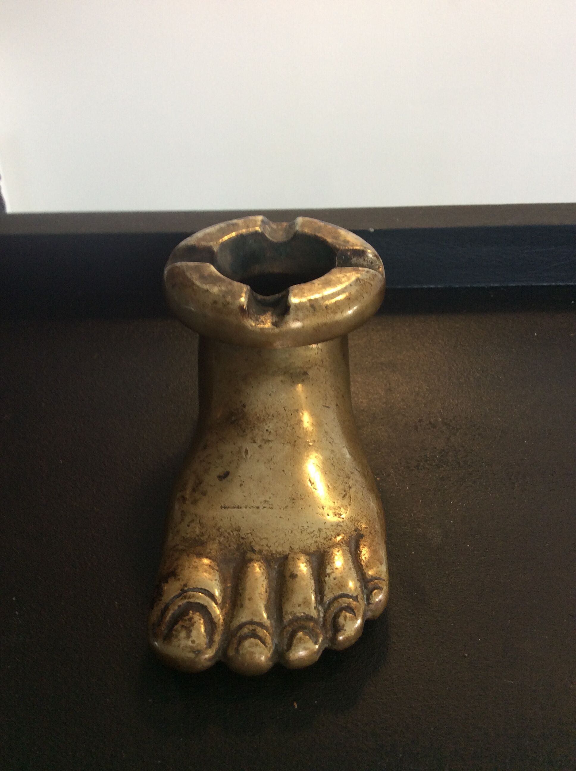 Vintage ashtray bronze foot 70s