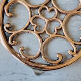 Bronze trivet
