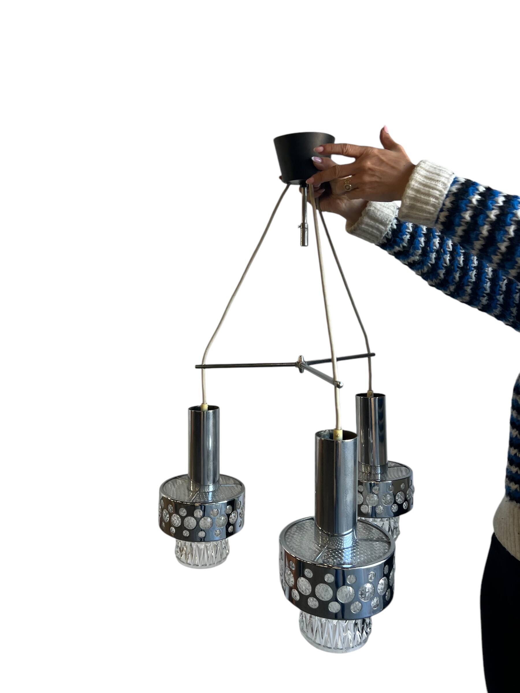 Vintage 70s chandelier / 'Massive' lighting