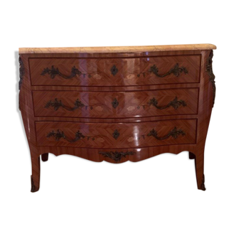 Commode style Louis XV