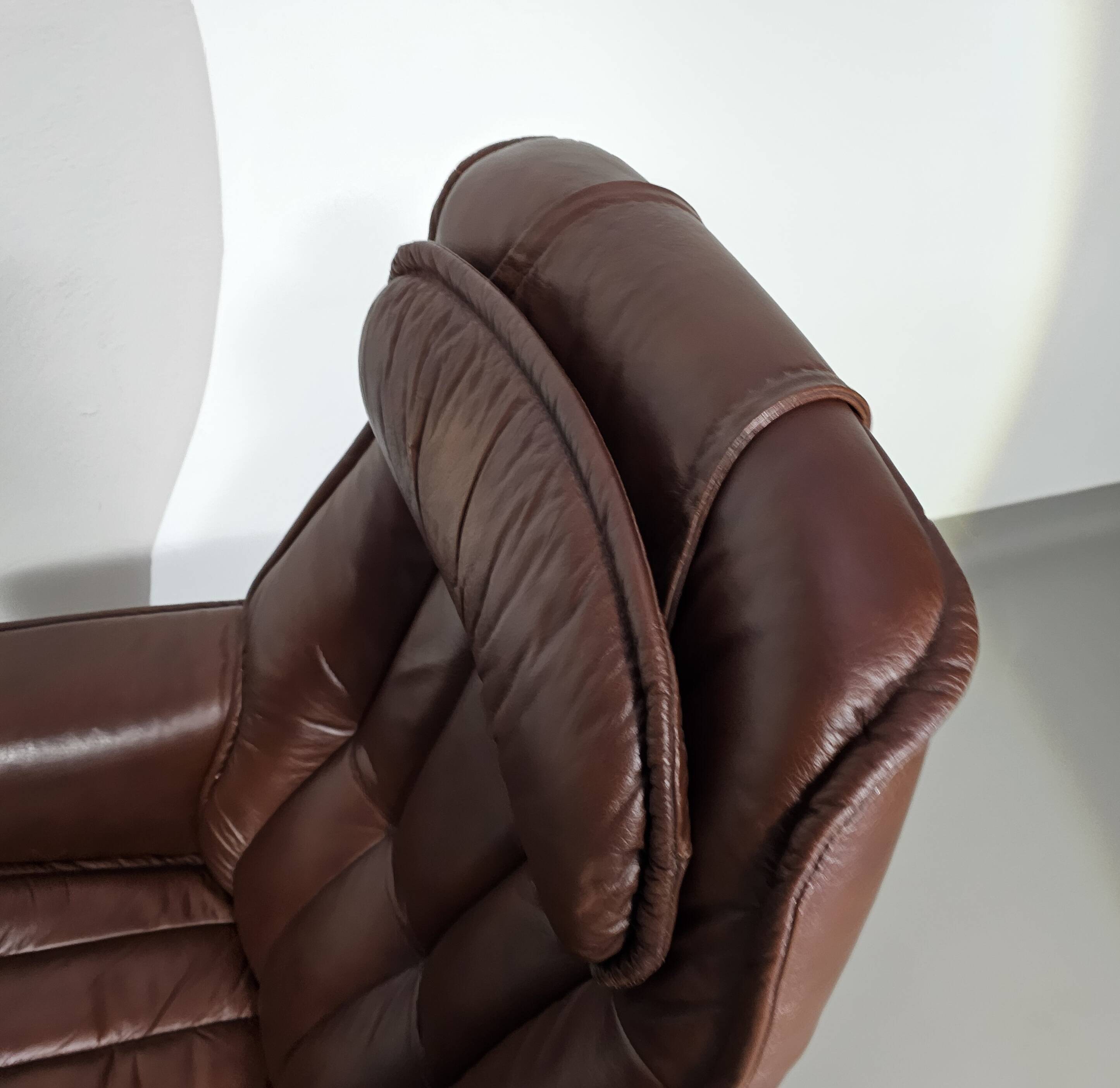 Relax / lounge chair / ottoman / Hjellegjerde Møbel / Sweden Recliner