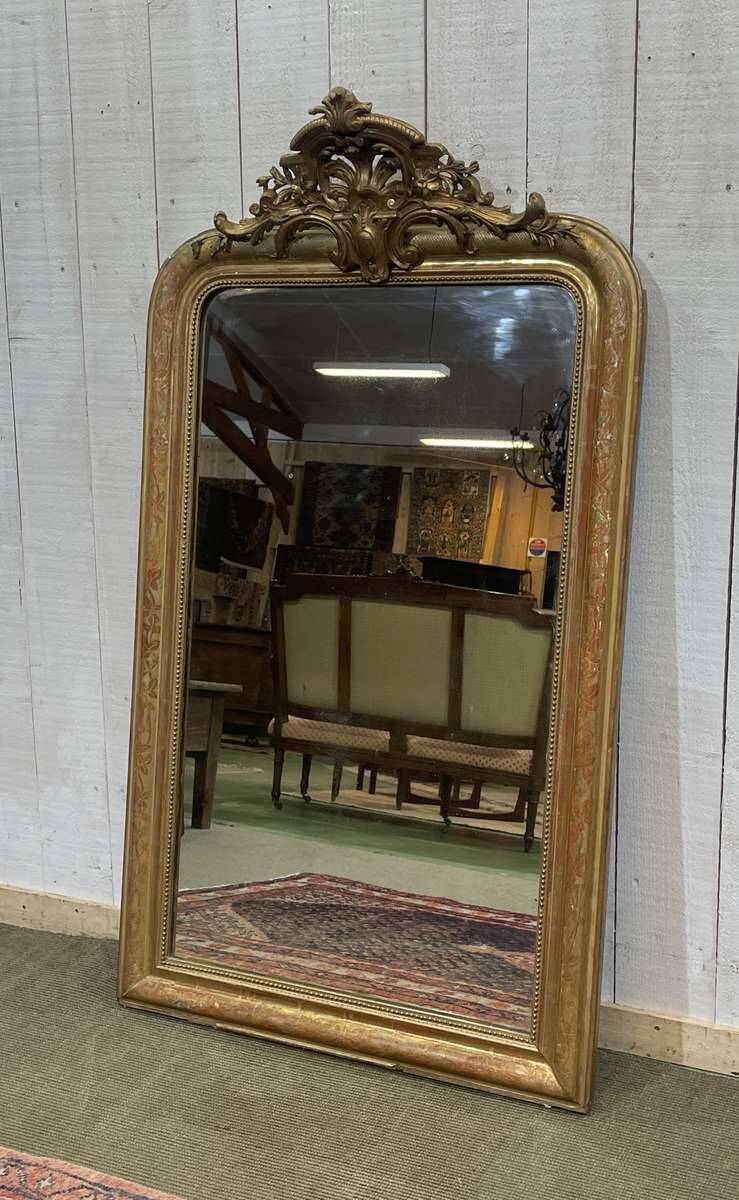 Miroir Louis XV fin XIXème en bois doré