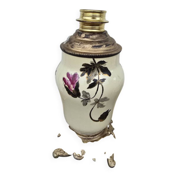 Pied de lampe en porcelaine numéroté