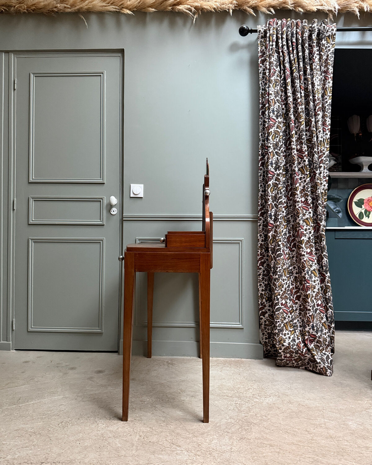 Art Deco dresser (renovated)