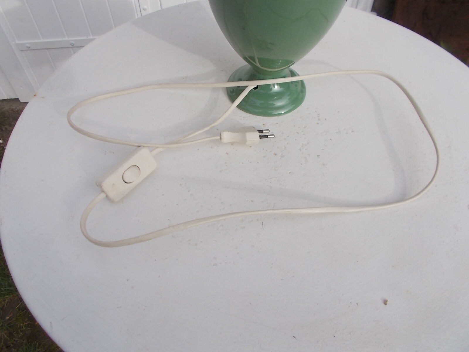 Vintage Deschuytener table or bedside lamp