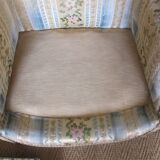 Louis XVI Shepherdess, 19th century copy, upholstered, beautiful antique chiseled