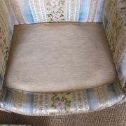 Louis XVI Shepherdess, 19th century copy, upholstered, beautiful antique chiseled