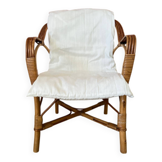 Small wicker armchair for children