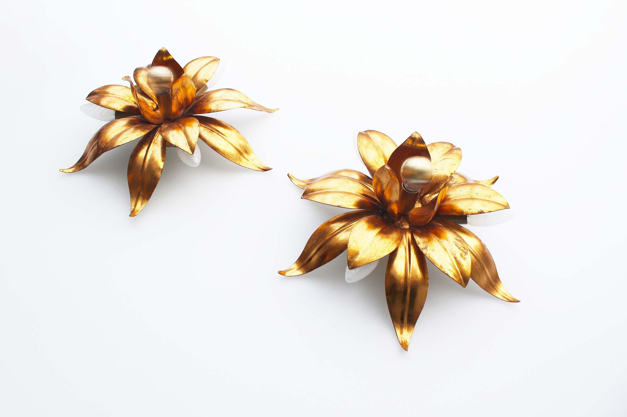 Large pair of italian gilt florentine wall lights 1970