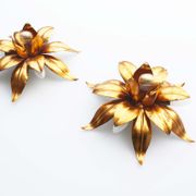 Large pair of italian gilt florentine wall lights 1970