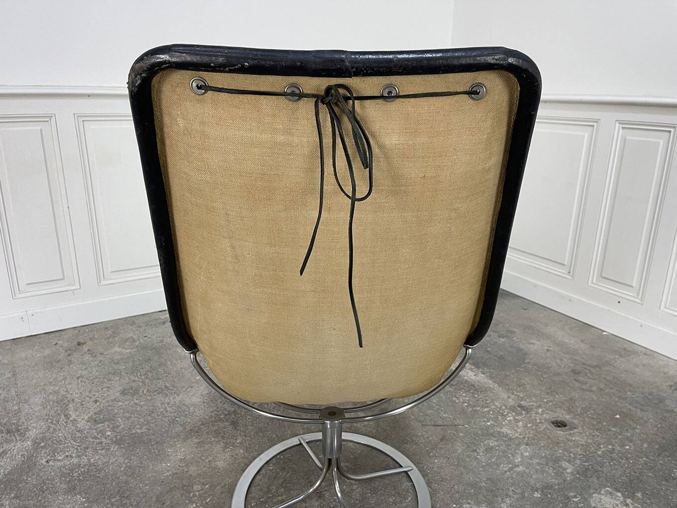 Jetson Vintage Leather Armchair