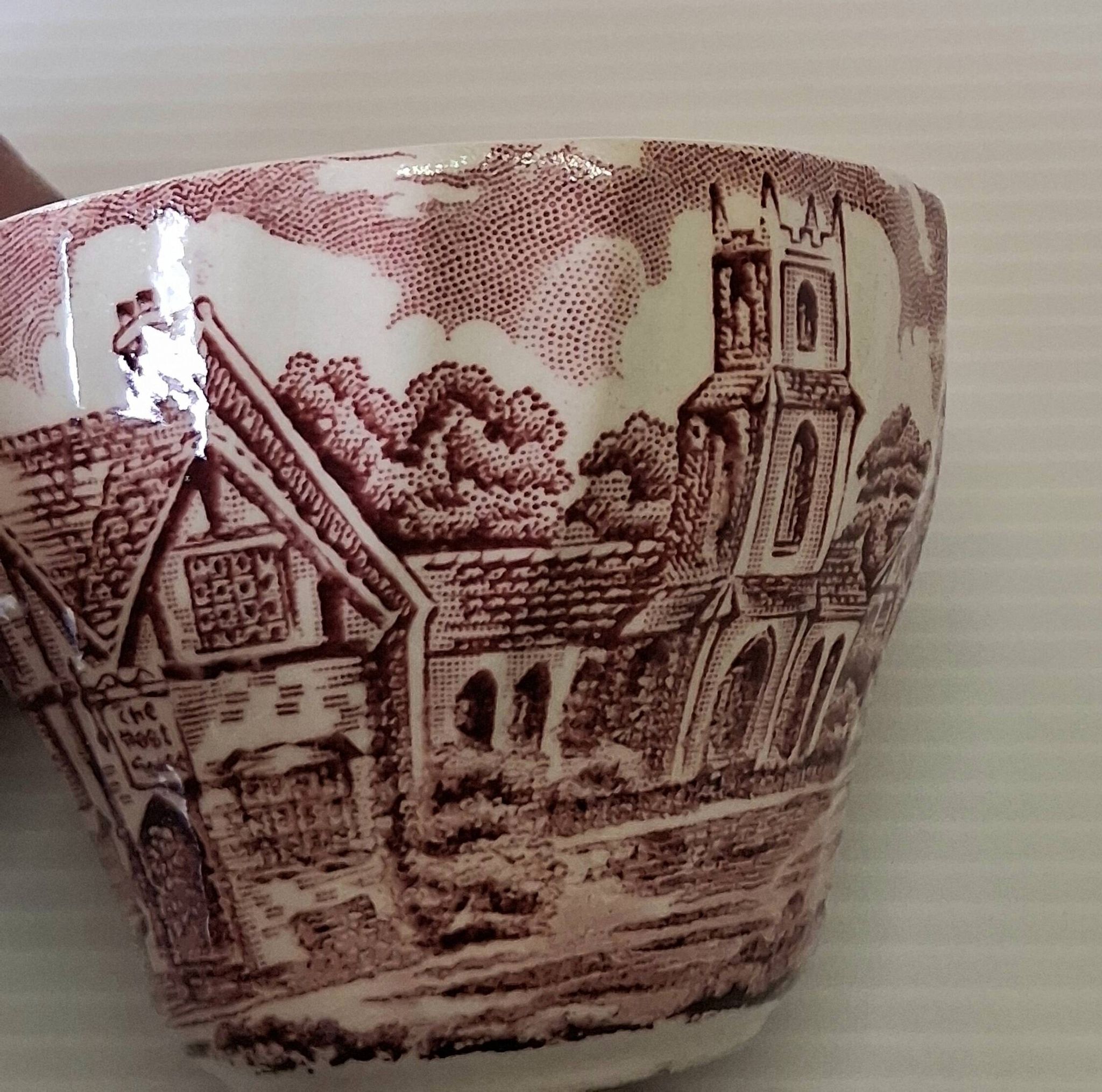 Set of 7 English espresso cups in very good condition.